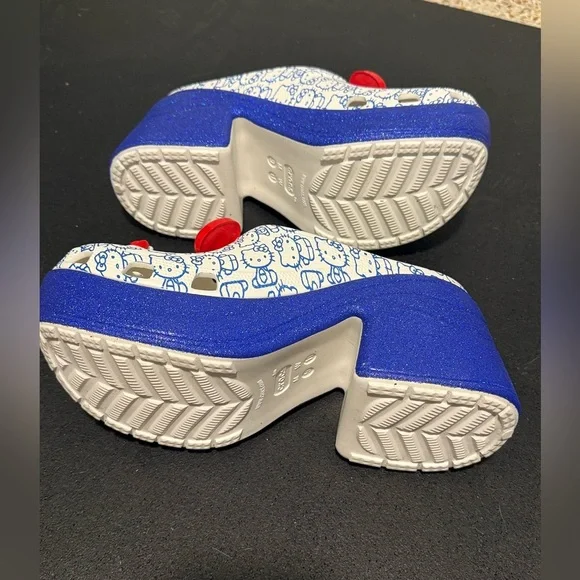 NWOT Crocs Hello Kitty 50th Anniversary Blue Glitter Siren Clogs - Picture 8 of 9